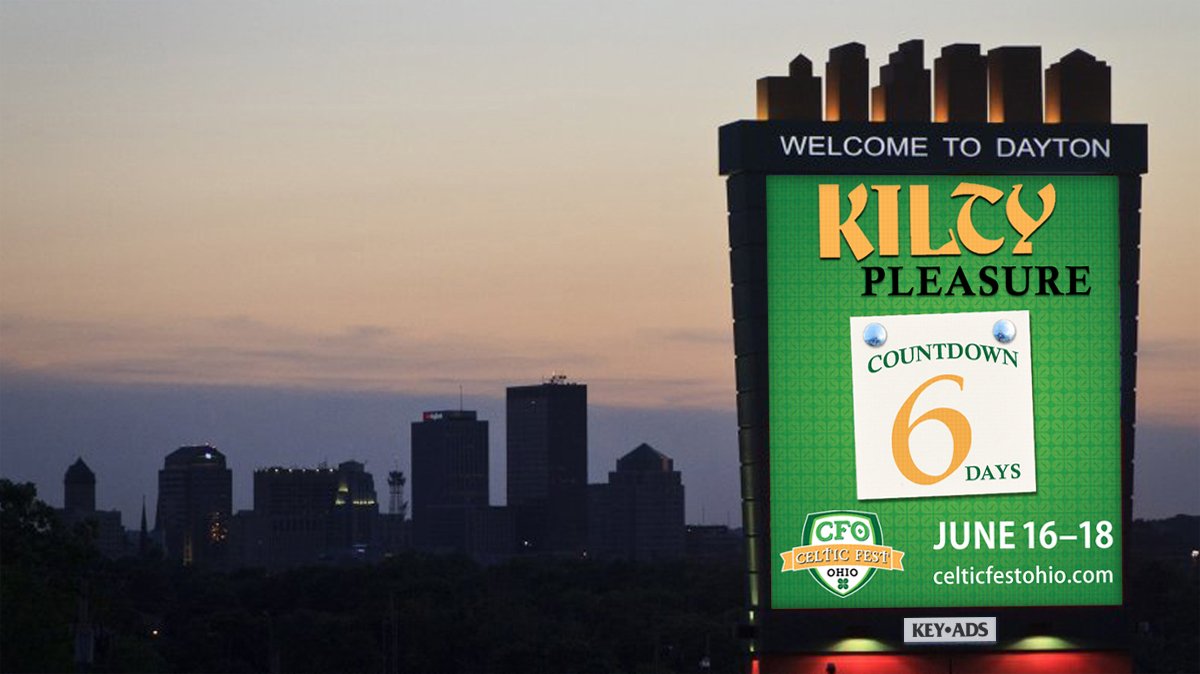 dayton billboard displaying digital outdoor advertisment